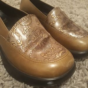 Dansko Womens Mandolin Loafer